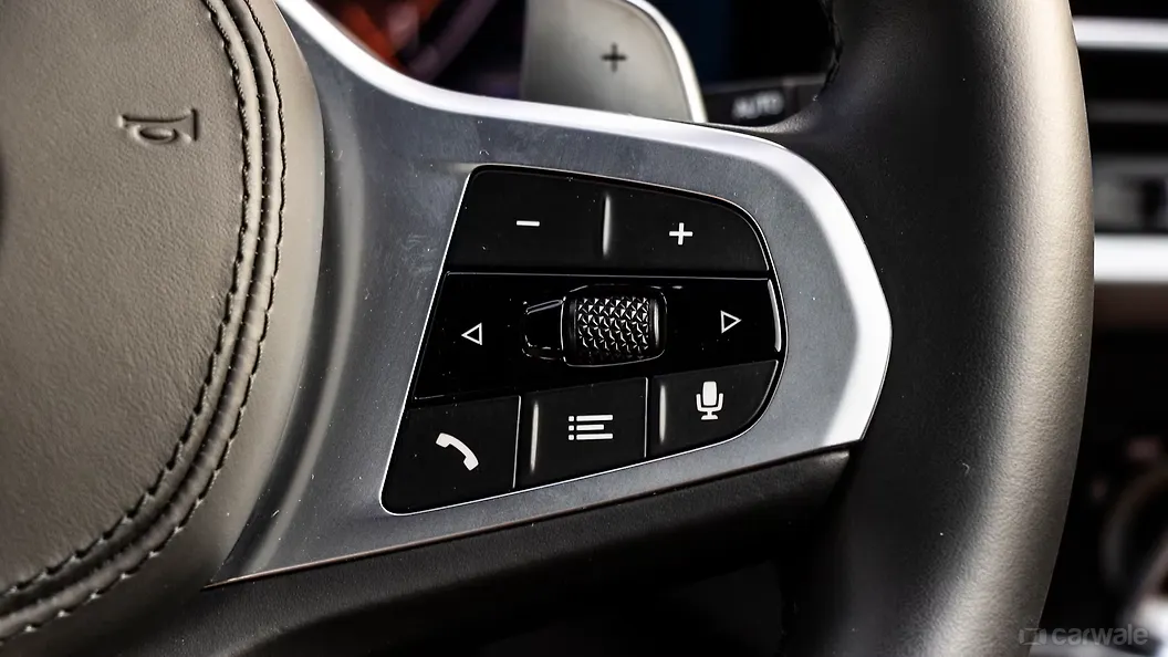 X3 Right Steering Mounted Controls Image, X3 Photos in India CarWale