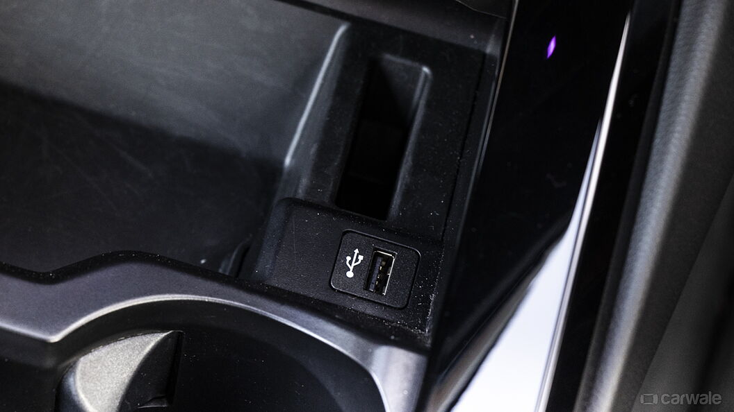 BMW X3 USB Port/AUX/Power Socket/Wireless Charging