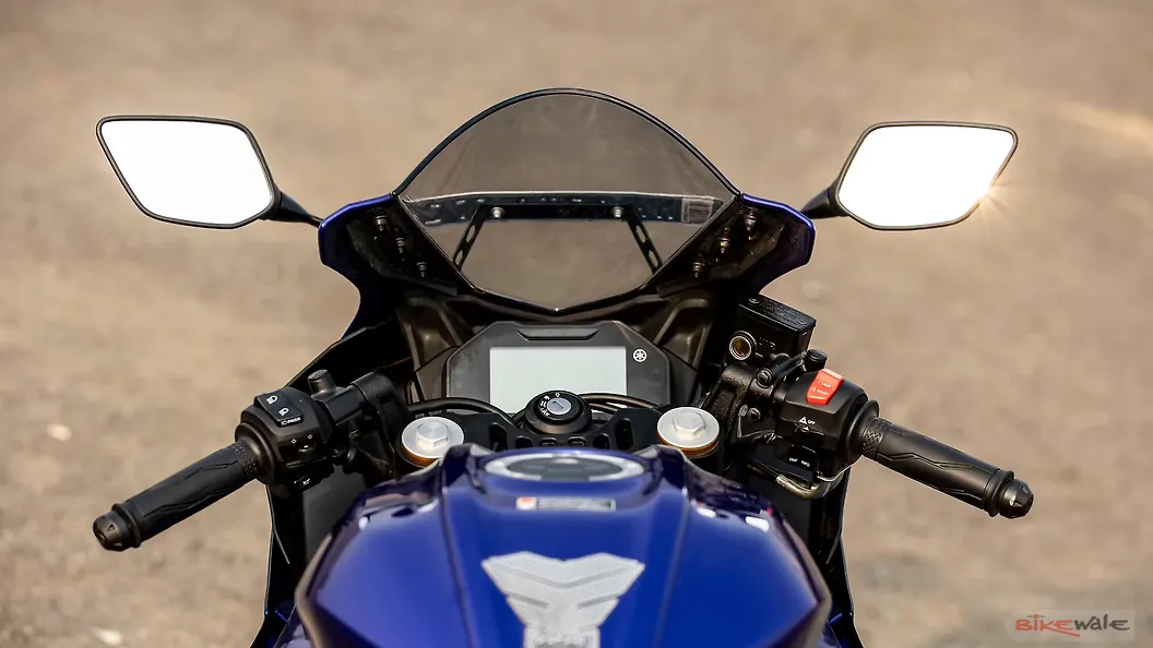 Yamaha R15 V4 Handle Bar Image – BikeWale