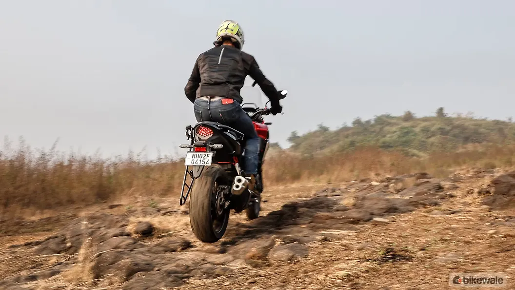 Honda CB500X [2021] Right Side View Image – BikeWale