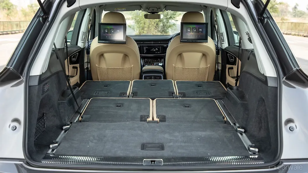 Q7 Bootspace Image, Q7 Photos in India CarWale