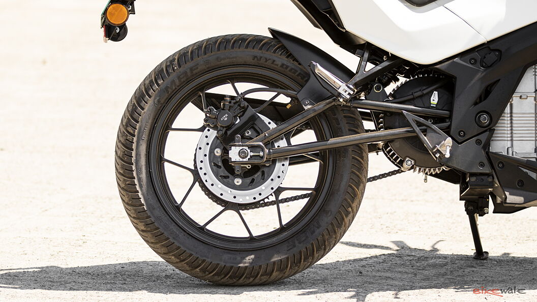 Tork Kratos Rear Tyre Image – BikeWale