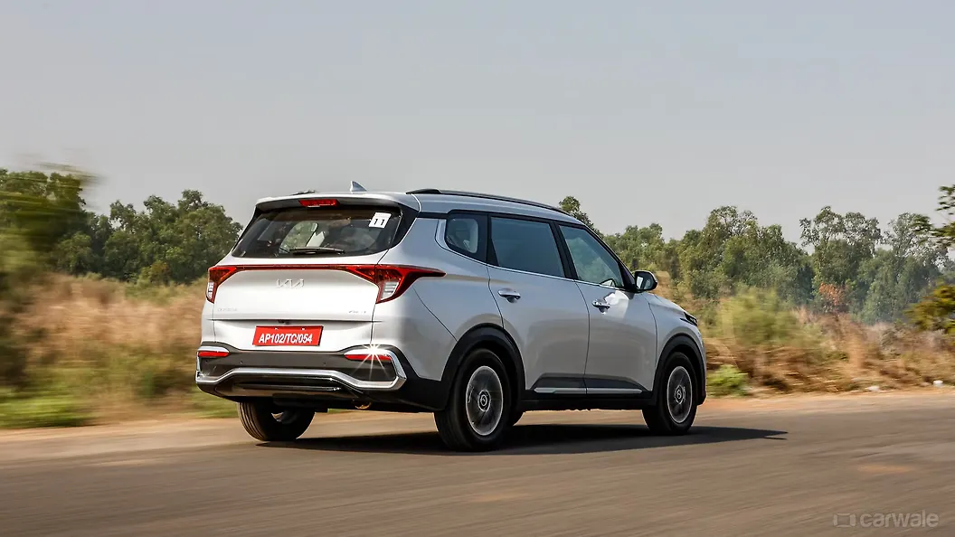 Carens Rear View Image, Carens Photos in India - CarWale