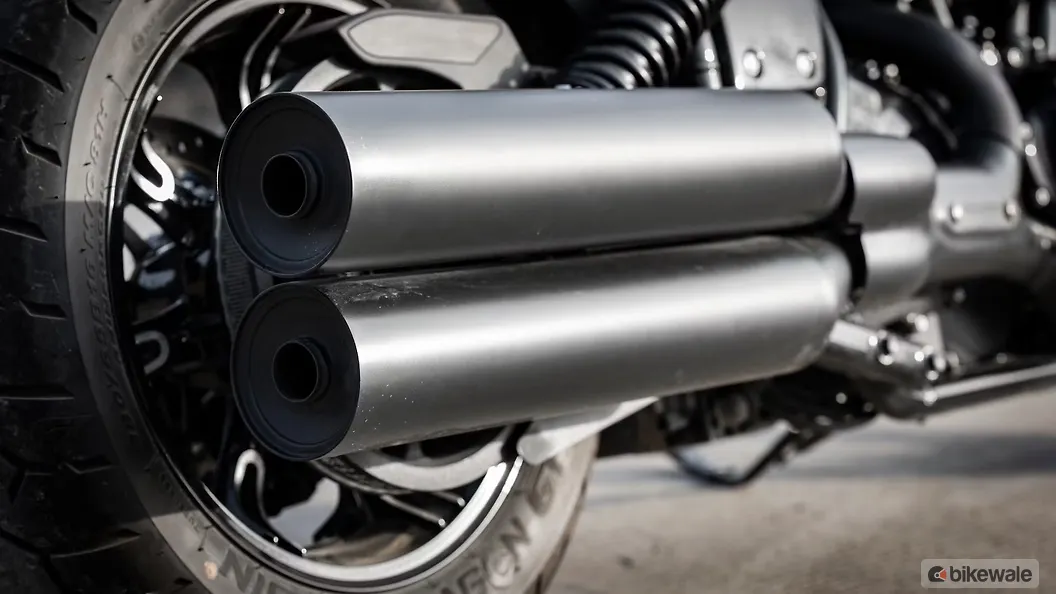 indian chief dark horse exhaust