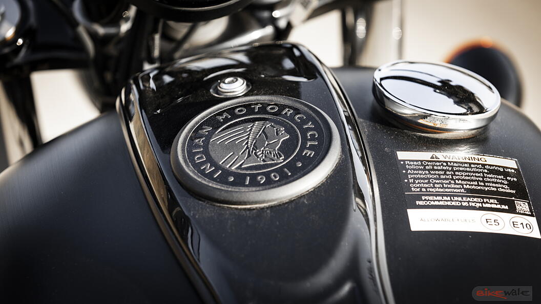 Indian Chief Dark Horse Fuel Tank Image – BikeWale