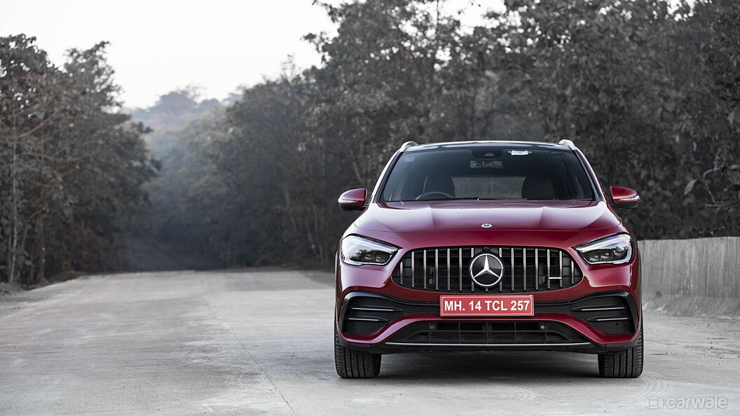 Mercedes-Benz AMG GLA35 Front View
