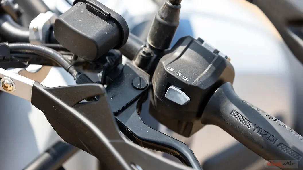 Yezdi Adventure Keyless Ignition Switch Image BikeWale
