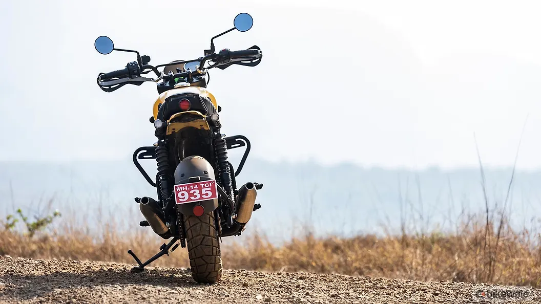 Yezdi Scrambler Rear View Image – BikeWale