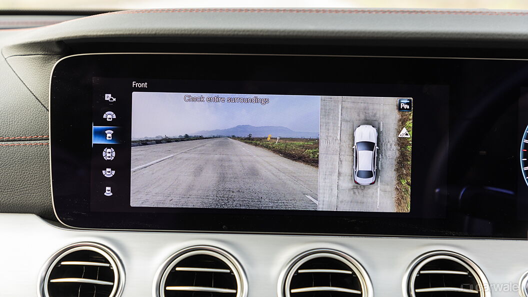 Mercedes-Benz AMG E53 360-Degree Camera Control