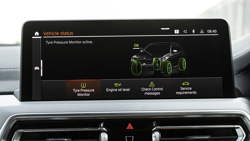 X3 Infotainment System Image, X3 Photos in India - CarWale