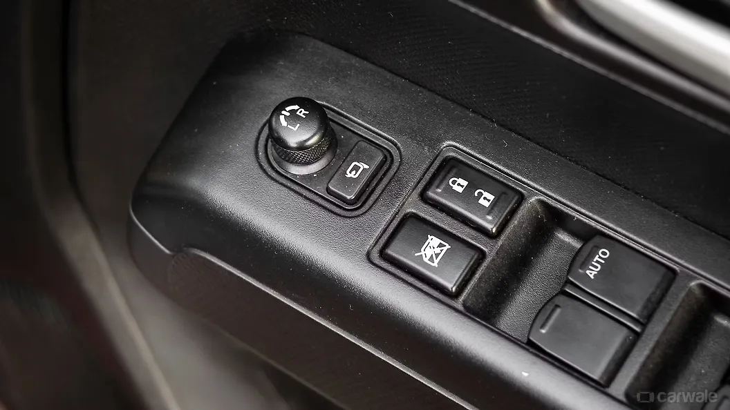 Wagon R Outer Rear View Mirror ORVM Controls Image, Wagon R Photos in