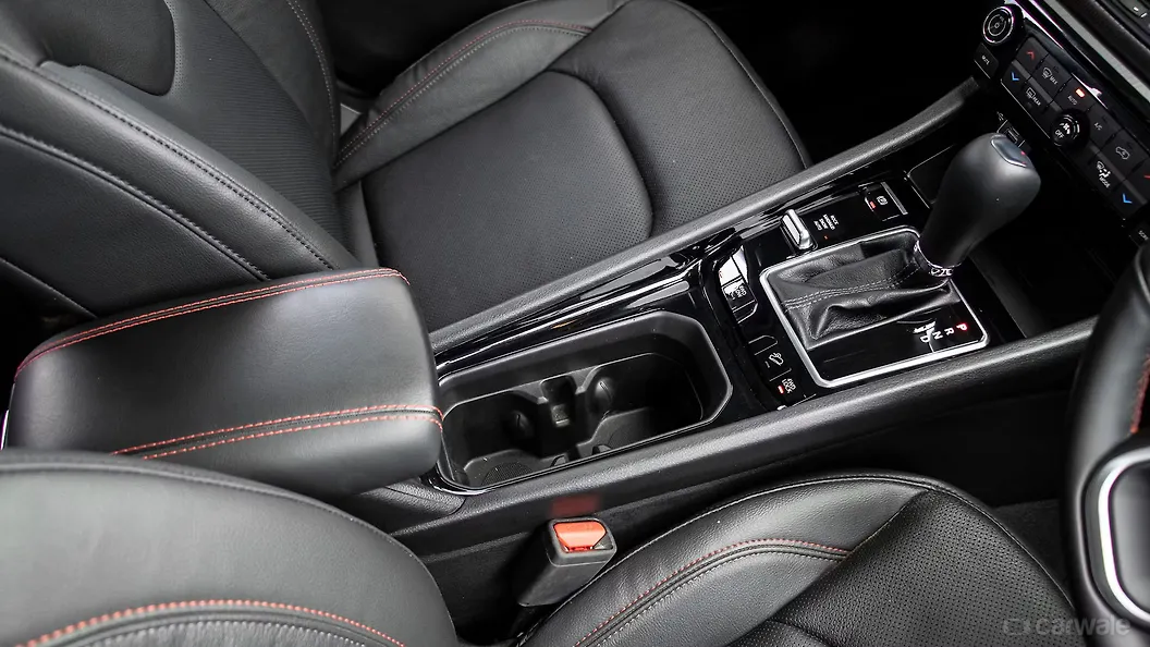 Compass Center Console/Centre Console Storage Image, Compass Photos in