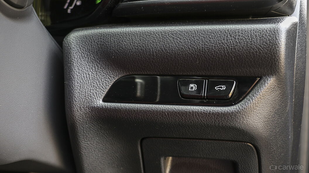 Lexus NX Boot Release Lever/Fuel Lid Release Lever