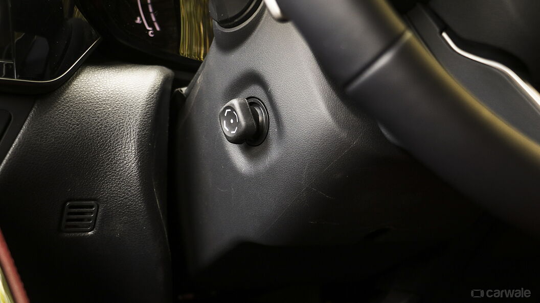 Lexus NX Steering Adjustment Lever/Controller