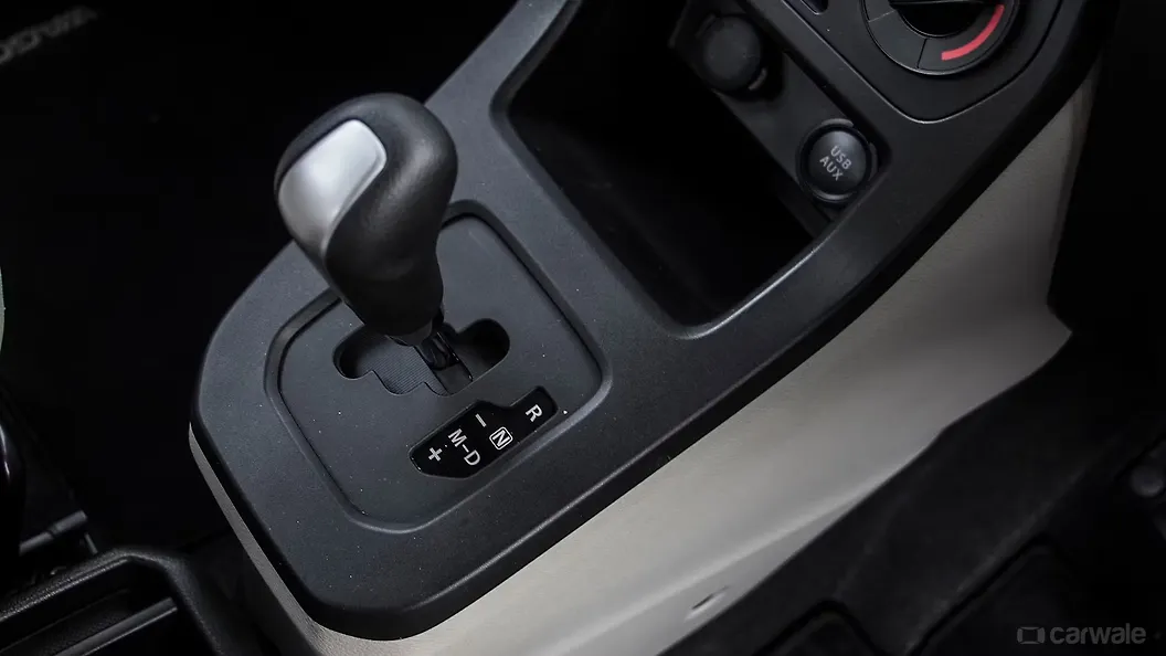 Wagon R Gear Selector Dial Image, Wagon R Photos in India CarWale