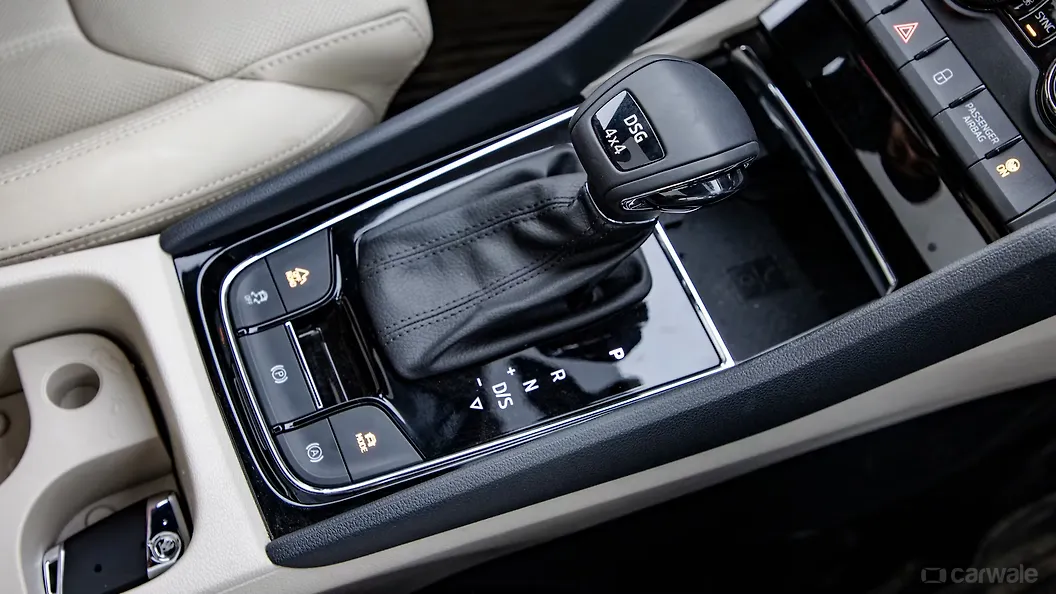 Kodiaq Gear Selector Dial Image, Kodiaq Photos in India CarWale