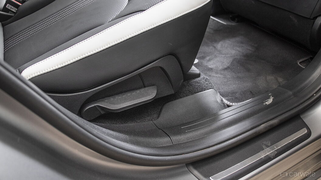 Kia EV6 Second Row Seat Adjustment Manual