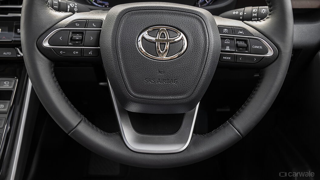 Toyota Innova Hycross Horn Boss