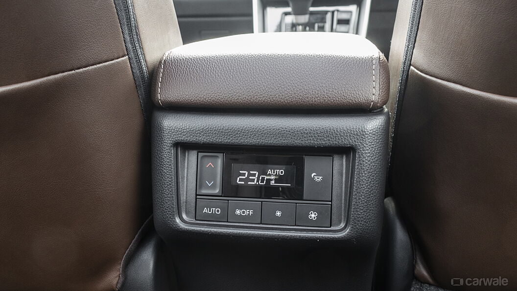 Toyota Innova Hycross Rear Row AC Controls