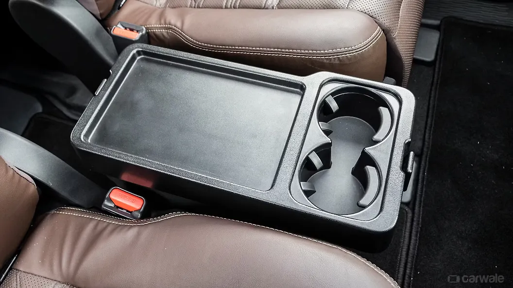 Innova Hycross Second Row Cup Holders Image, Innova Hycross Photos in