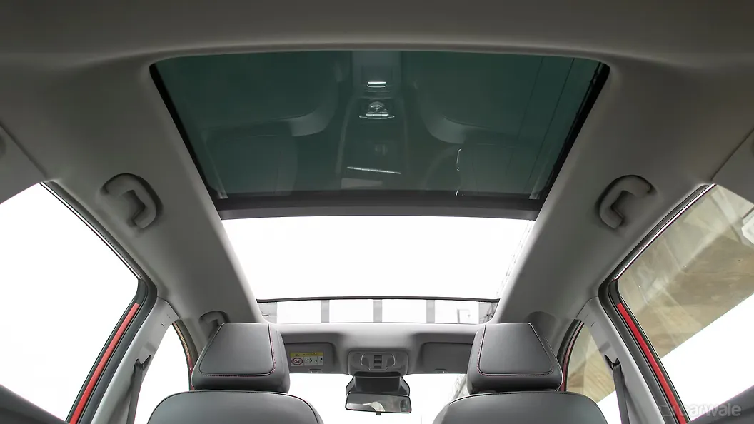 ZS EV Sunroof/Moonroof Image, ZS EV Photos in India CarWale