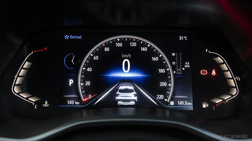 Kiger Instrument Cluster Image, Kiger Photos in India - CarWale