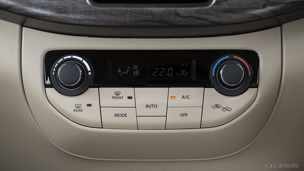 Maruti Suzuki Ertiga AC Controls