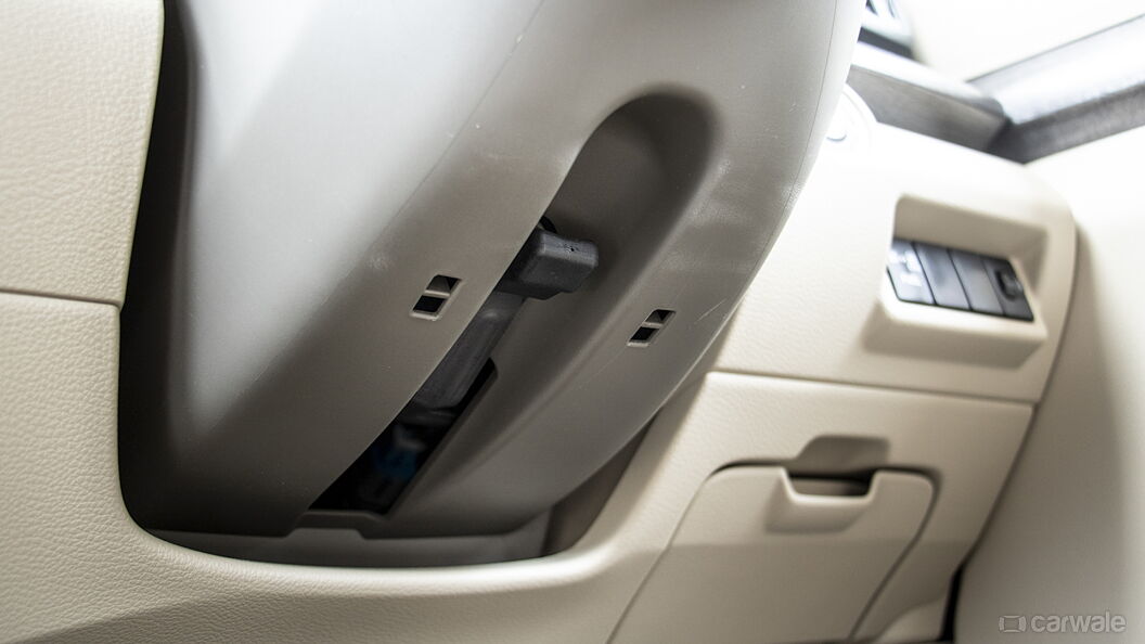 Maruti Suzuki Ertiga Steering Adjustment Lever/Controller