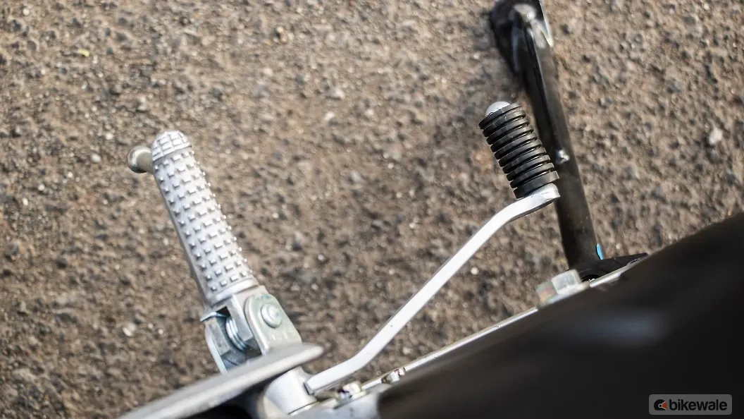 Yamaha MT 15 V2 Clutch Lever Image BikeWale