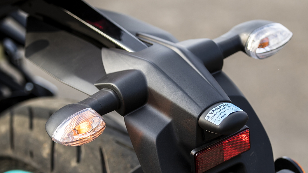 yamaha mt 15 tail light