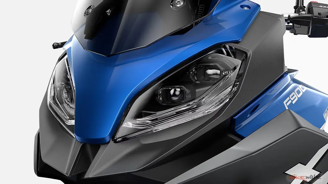 BMW F900XR Head Light Image – BikeWale