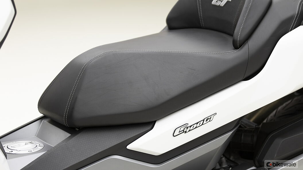 BMW C 400 GT Rear Fender Image – BikeWale