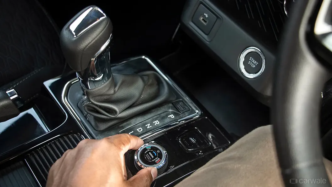 Kiger Glove Box Image, Kiger Photos in India CarWale