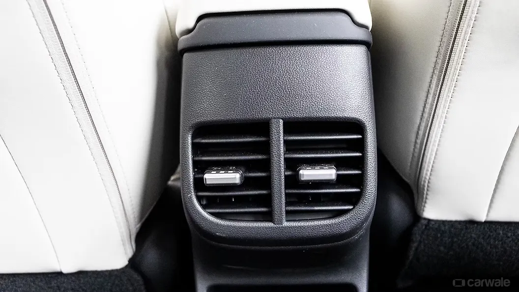 Verna Front Centre Air Vents Image, Verna Photos in India CarWale