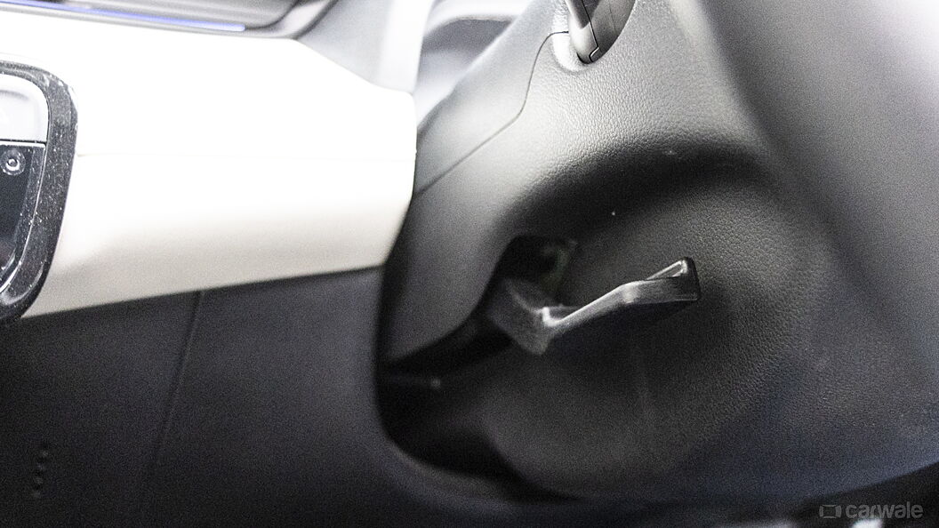 Hyundai Verna Steering Adjustment Lever/Controller