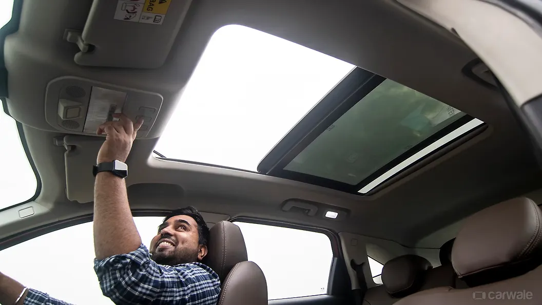 Harrier Sunroof/Moonroof Image, Harrier Photos in India CarWale
