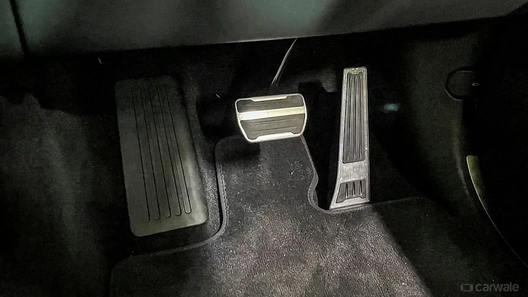 Range Rover Sport Pedals/Foot Controls Image, Range Rover Sport Photos