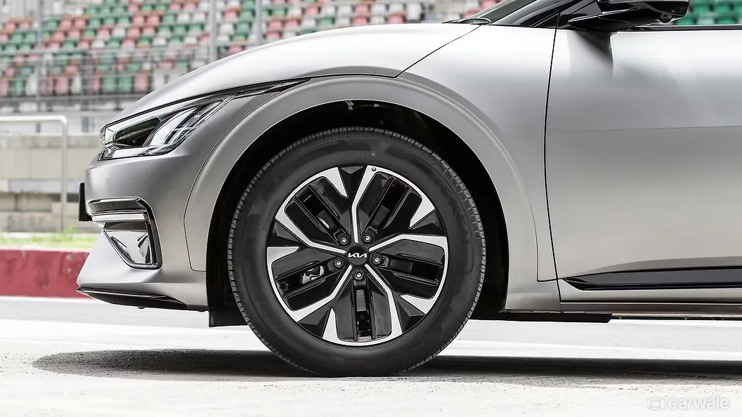 EV6 Wheel Image, EV6 Photos in India CarWale