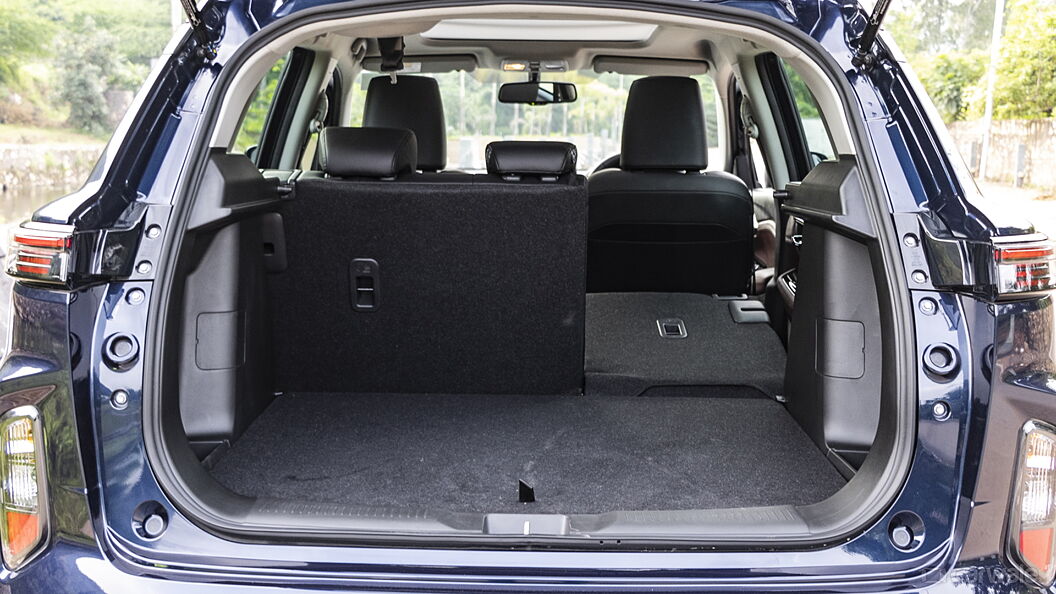 Maruti Suzuki Grand Vitara Bootspace Rear Split Seat Folded