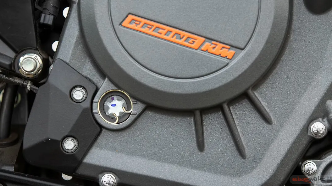 KTM RC 390 [2020] Engine From Left Image BikeWale