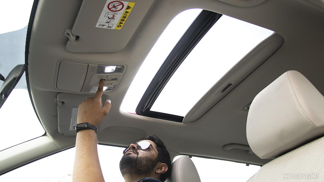 Seltos Sunroof/Moonroof Image, Seltos Photos in India - CarWale