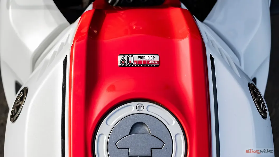 Tank R15 Yamaha R15 V4 Fuel Tank Image – BikeWale