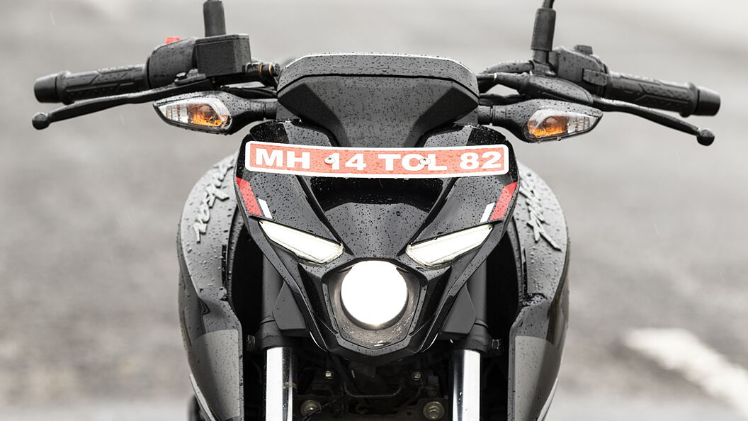 Bajaj store pulsar headlight