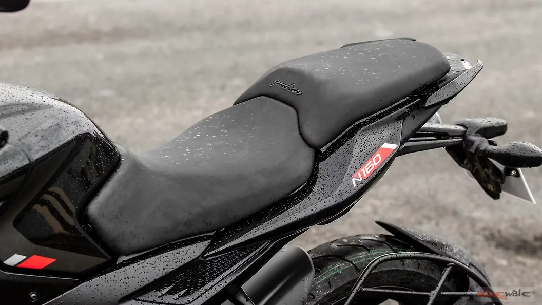 Bajaj Pulsar N160 Bike Seat Image BikeWale