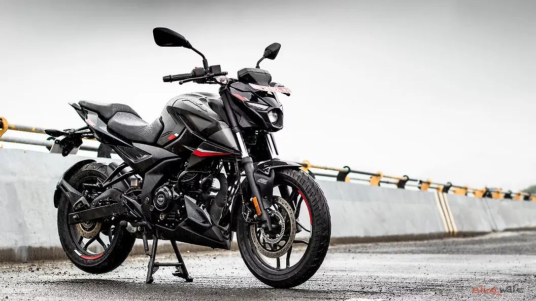 N160 Color Variant Images of Bajaj Pulsar N160 | Photos of Pulsar N160 - BikeWale