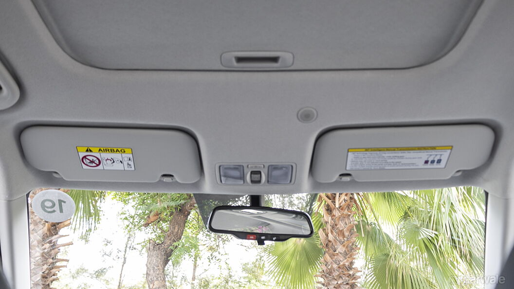 Hyundai Venue [2022-2023] Second Row Roof Mounted Cabin Lamps