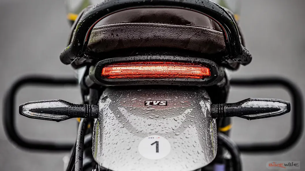 TVS Ronin Rear Fender Image – BikeWale