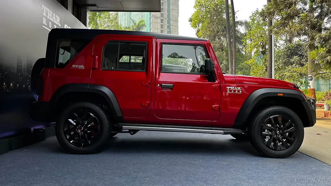 Mahindra Thar Roxx Right Side View