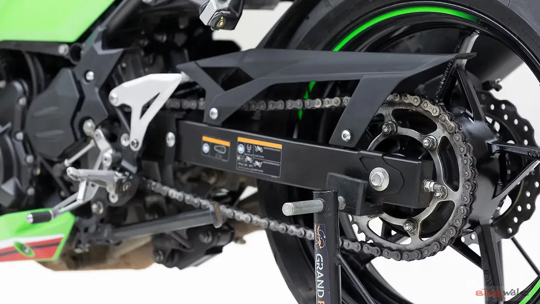Kawasaki Ninja 400 Chain Cover Image BikeWale