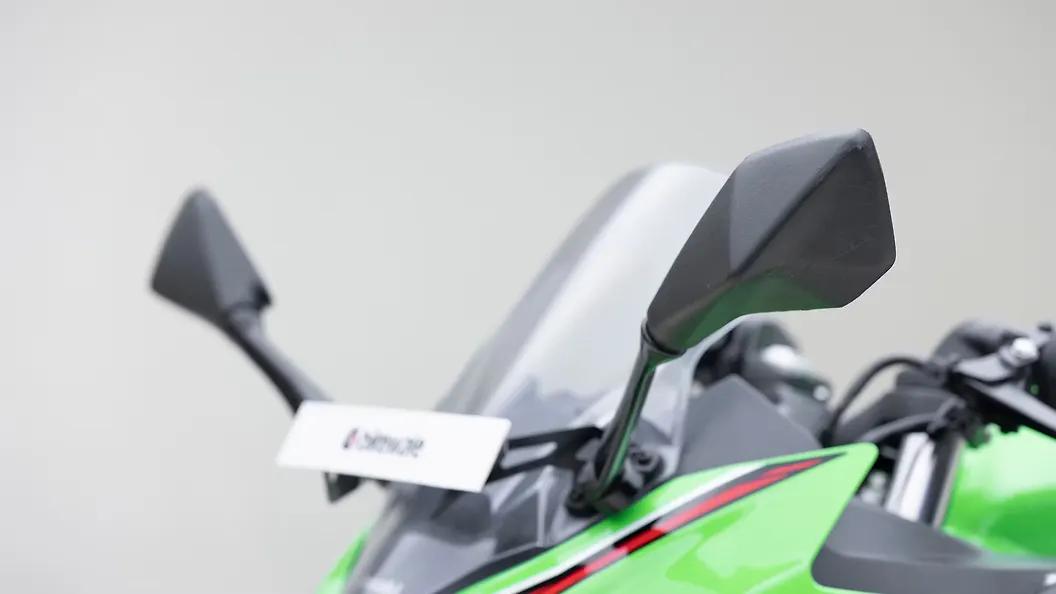 Kawasaki Ninja 400 Front Fairing Image – BikeWale
